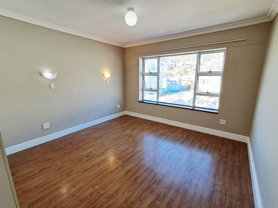 2 Bedroom Property for Sale in Sea Point Western Cape